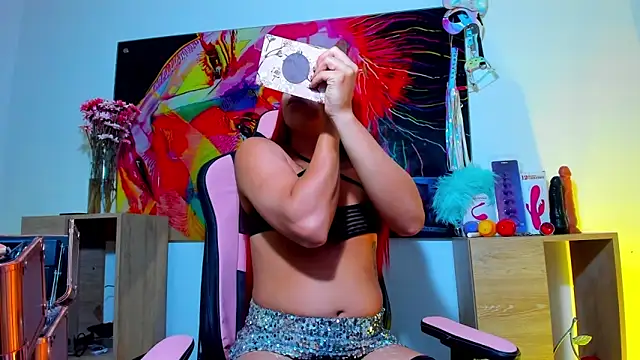 Snapshot of Sexi_Red chatting on September 21, 12:49 am Sexi Red online show from September 21, 12:49 am