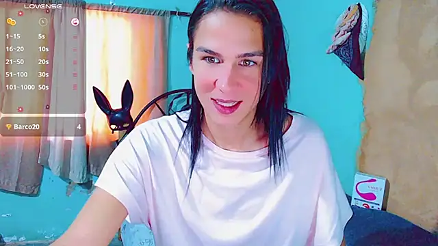 Snapshot of Azley_sweet chatting on January 13, 3:26 pm Azley sweet online show from January 13, 3:26 pm