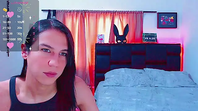 Snapshot of Azley_sweet chatting on March 13, 1:18 pm Azley sweet online show from March 13, 1:18 pm