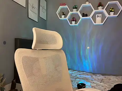 lelasohna online show from December 1, 4:31 pm