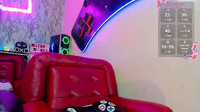 Dahlia Moss online show from October 28, 3:15 am