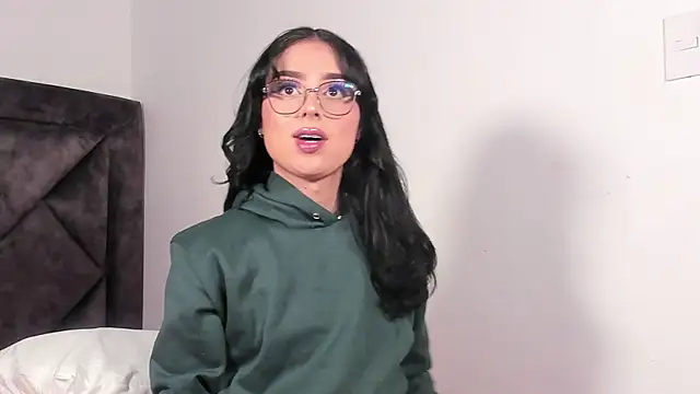 Snapshot of SamanthaRivas_ chatting on September 28, 2:10 am SamanthaRivas online show from September 28, 2:10 am