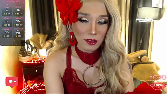 Snapshot of precious_RoseDoll chatting on October 3, 9:53 am precious RoseDoll online show from October 3, 9:53 am
