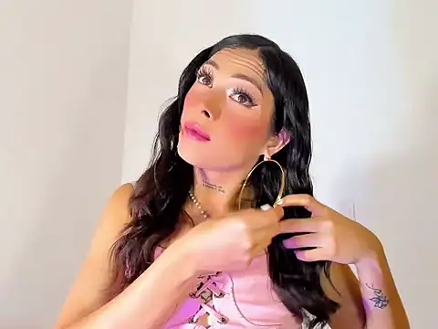 Snapshot of Megan_Gil_ chatting on September 26, 3:47 am Megan Gil online show from September 26, 3:47 am