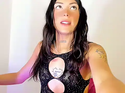 Snapshot of Megan_Gil_ chatting on October 2, 12:50 pm Megan Gil online show from October 2, 12:50 pm