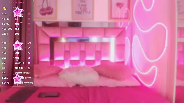 Sophie stars online show from November 15, 10:13 am