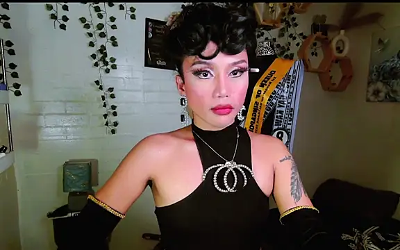 YourNikkieXxx online show from September 21, 8:53 am