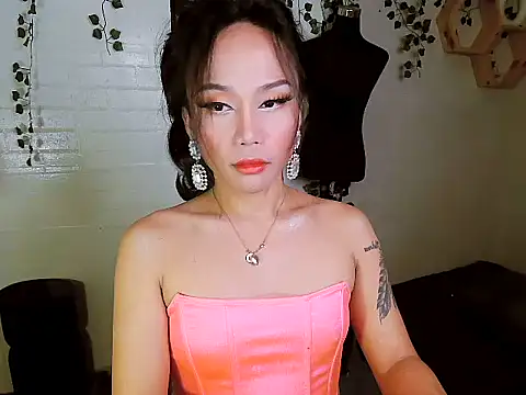 YourNikkieXxx online show from September 22, 1:05 pm