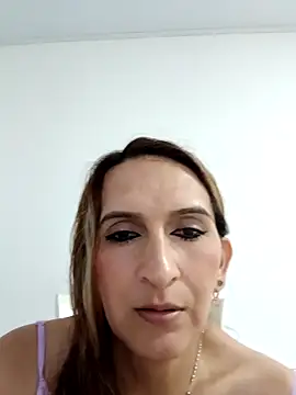 Snapshot of alanastones-19 chatting on September 27, 3:59 am alanastones-19 online show from September 27, 3:59 am