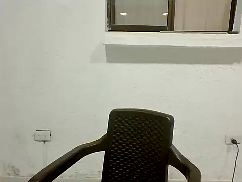 IsabelaSnow online show from October 2, 3:40 am