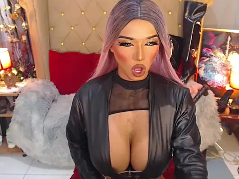 KYLINE WIILLS online show from November 30, 10:07 am