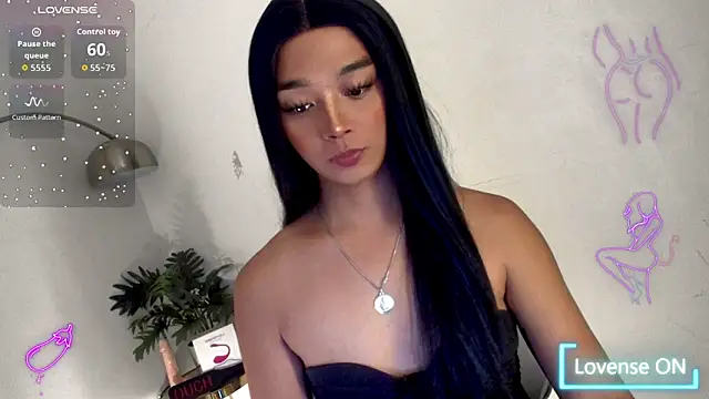 Snapshot of TrinityFucksYou chatting on September 29, 4:17 pm TrinityFucksYou online show from September 29, 4:17 pm