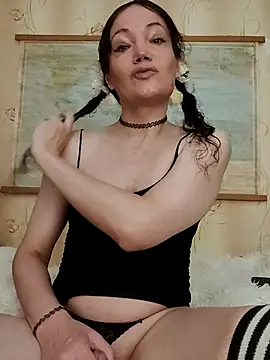 Snapshot of Tselka chatting on September 8, 6:39 pm Tselka online show from September 8, 6:39 pm