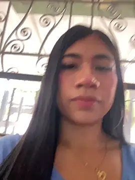 Snapshot of LiaSaenz27 chatting on September 20, 8:14 pm LiaSaenz27 online show from September 20, 8:14 pm