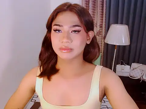 Snapshot of asianlatina69 chatting on September 10, 9:41 am asianlatina69 online show from September 10, 9:41 am