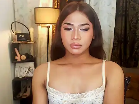 Snapshot of asianlatina69 chatting on September 12, 10:55 am asianlatina69 online show from September 12, 10:55 am