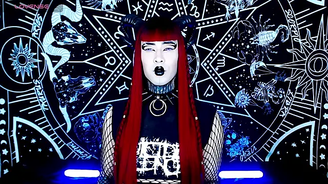 Snapshot of naomi_satan chatting on September 23, 12:49 am naomi satan online show from September 23, 12:49 am