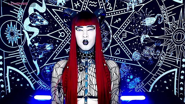 Snapshot of naomi_satan chatting on September 26, 1:02 am naomi satan online show from September 26, 1:02 am