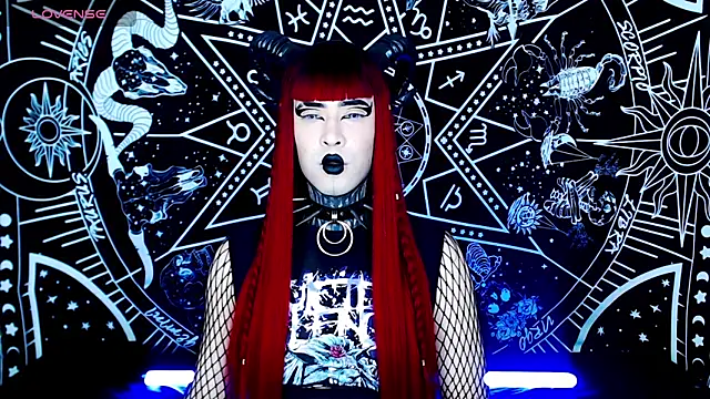 naomi satan online show from October 11, 12:35 am