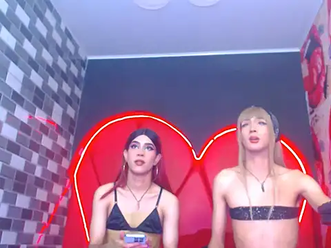 Snapshot of julessxcharlotte chatting on September 11, 2:14 pm julessxcharlotte online show from September 11, 2:14 pm