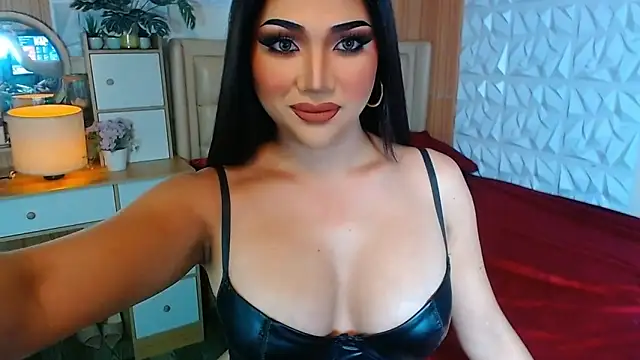 Snapshot of QueenMistressMaria chatting on September 20, 4:45 pm QueenMistressMaria online show from September 20, 4:45 pm