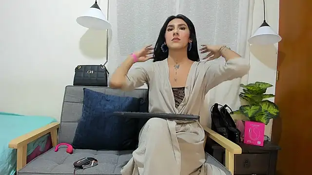 Snapshot of zou_quira chatting on September 29, 1:05 am zou quira online show from September 29, 1:05 am