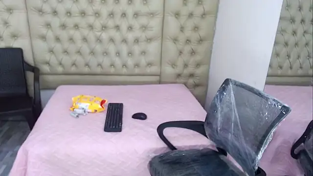 JessicaHott01 online show from October 20, 8:01 pm