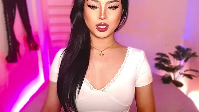 MissRumi Hunter online show from March 5, 10:15 pm