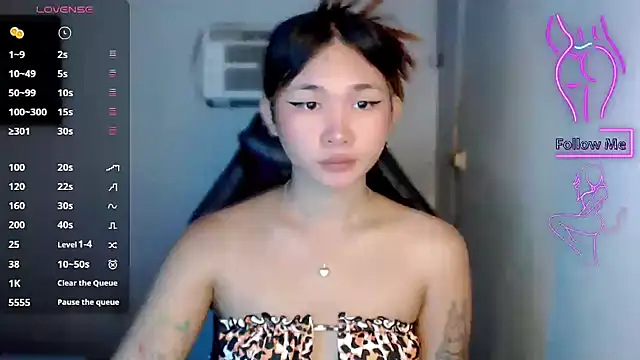 Snapshot of Ready_or_notxx chatting on September 13, 12:16 am Ready or notxx online show from September 13, 12:16 am