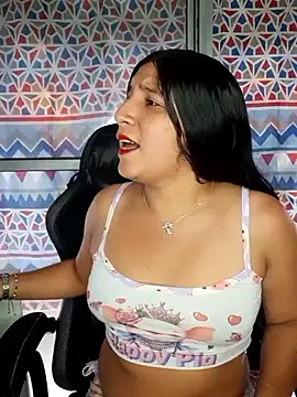 Snapshot of laura_goddess_ts chatting on September 29, 2:06 pm laura goddess ts online show from September 29, 2:06 pm