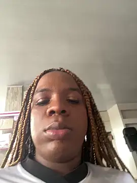 LicyEvans1 online show from February 27, 9:32 pm