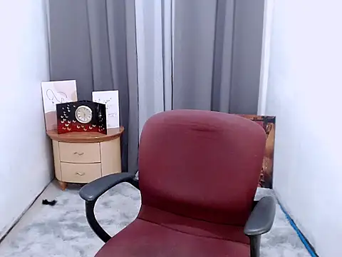 aelinhot online show from September 14, 3:27 pm