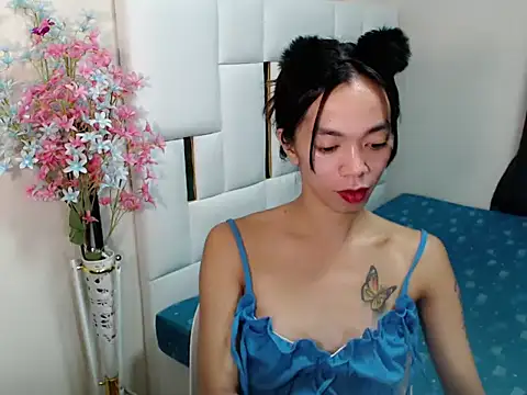 Snapshot of diamondnaked_ chatting on September 30, 5:13 pm diamondnaked online show from September 30, 5:13 pm