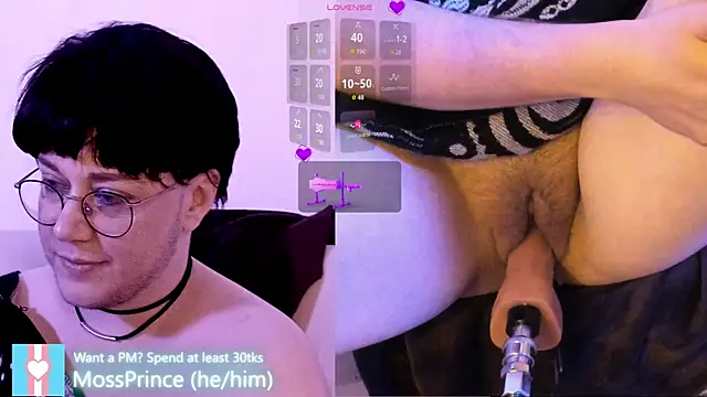 Snapshot of MossPrince chatting on September 26, 11:02 pm MossPrince online show from September 26, 11:02 pm