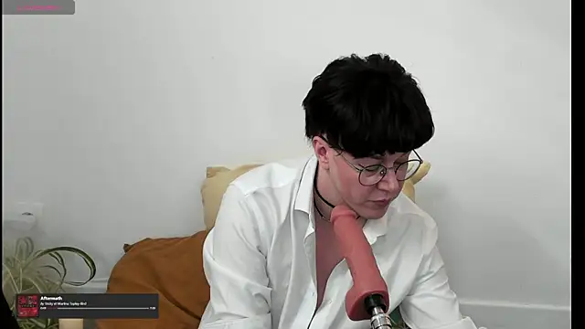 Snapshot of MossPrince chatting on September 28, 2:05 pm MossPrince online show from September 28, 2:05 pm