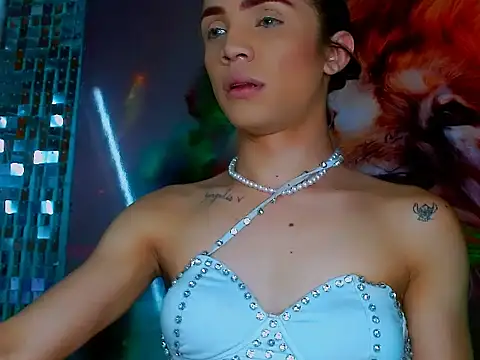 Snapshot of Cristal_Gem1 chatting on October 6, 6:52 pm Cristal Gem1 online show from October 6, 6:52 pm