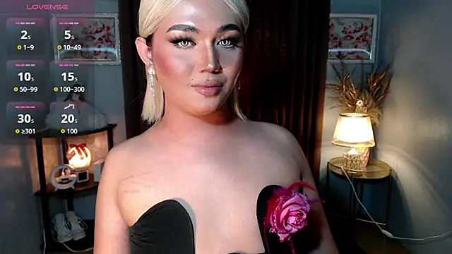 Snapshot of Kayiejuan_69 chatting on October 8, 11:39 pm Kayiejuan 69 online show from October 8, 11:39 pm
