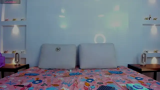 Snapshot of madison_summer chatting on September 29, 6:51 pm madison summer online show from September 29, 6:51 pm