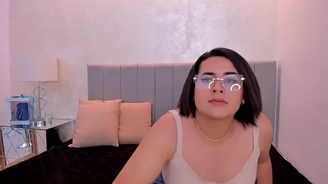 Snapshot of kendall_roous chatting on September 10, 7:57 pm kendall roous online show from September 10, 7:57 pm