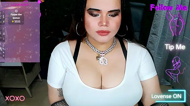 Snapshot of xHugeHarleySelfsuckerx chatting on October 8, 9:49 pm xHugeHarleySelfsuckerx online show from October 8, 9:49 pm