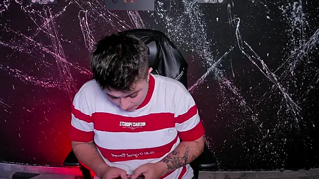 IanGilbert online show from October 24, 9:20 pm