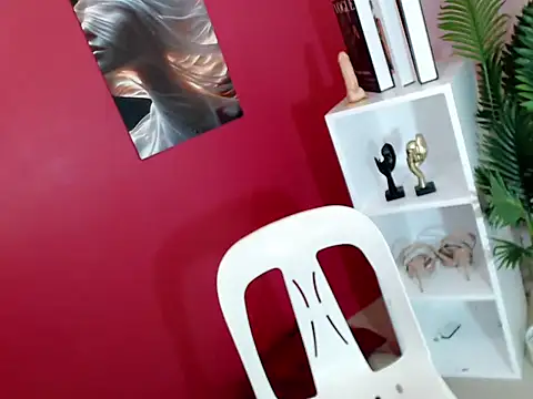 secretmiller  online show from March 5, 1:43 am