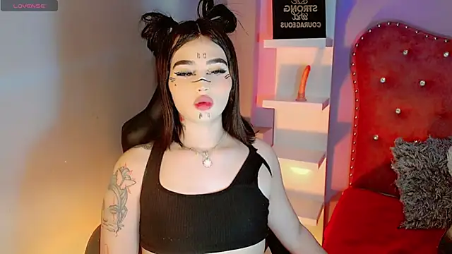 Snapshot of Daphnne_Foxx chatting on September 13, 1:39 pm Daphnne Foxx online show from September 13, 1:39 pm