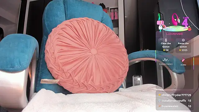 Snapshot of MendezMaria chatting on September 28, 6:01 am MendezMaria online show from September 28, 6:01 am