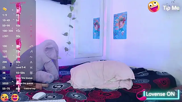 Snapshot of Karenn_rosee chatting on October 5, 5:52 am Karenn rosee online show from October 5, 5:52 am