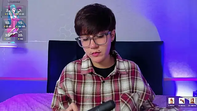 Tsuki Maru online show from January 14, 4:10 am