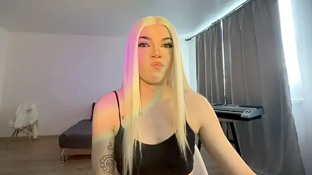 YourTrixie online show from March 22, 5:12 am