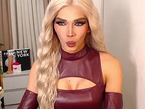 Miss Cataluna69 online show from November 19, 9:15 pm