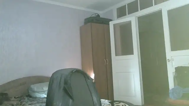 NiraFrost online show from December 14, 8:15 pm