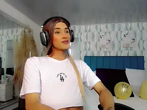 Snapshot of samantha_bliss chatting on September 12, 7:52 pm samantha bliss online show from September 12, 7:52 pm